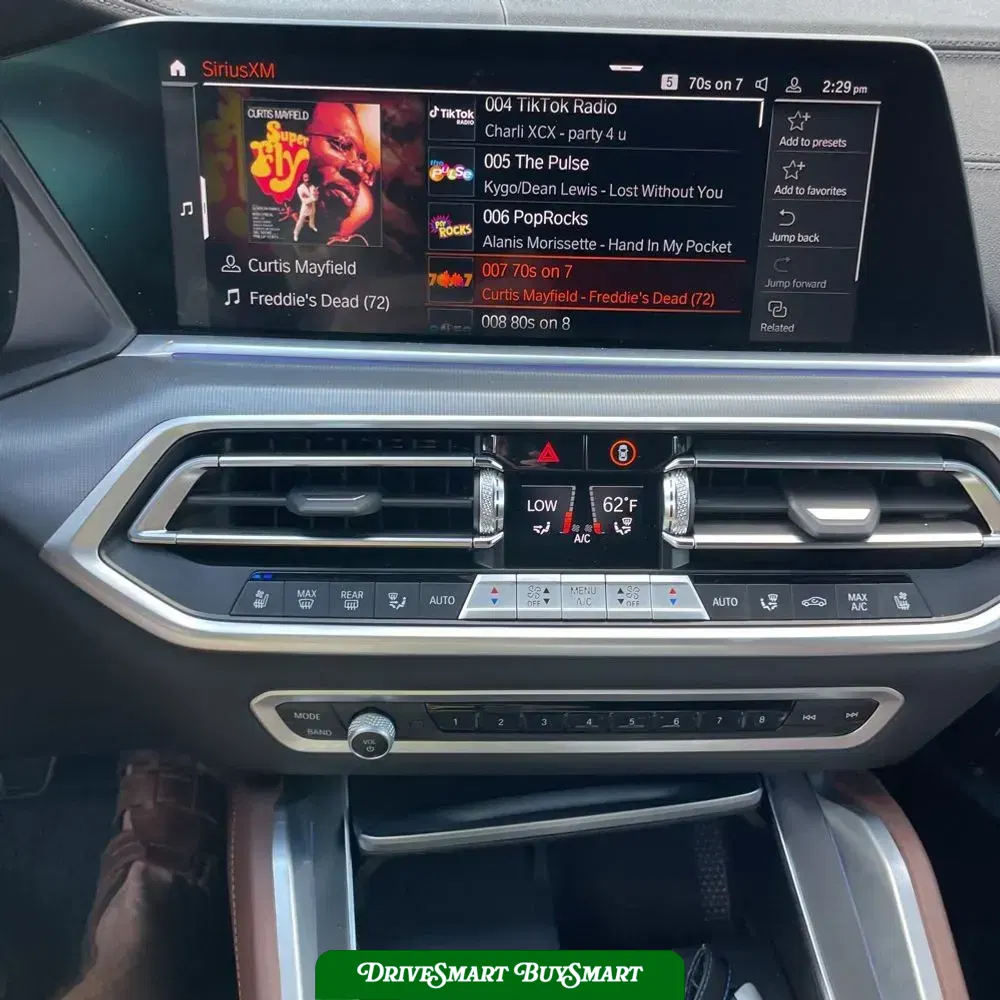 2023 BMW X6 M50i