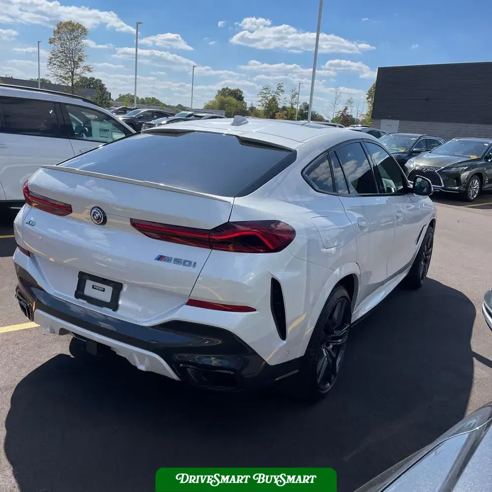 2023 BMW X6 M50i