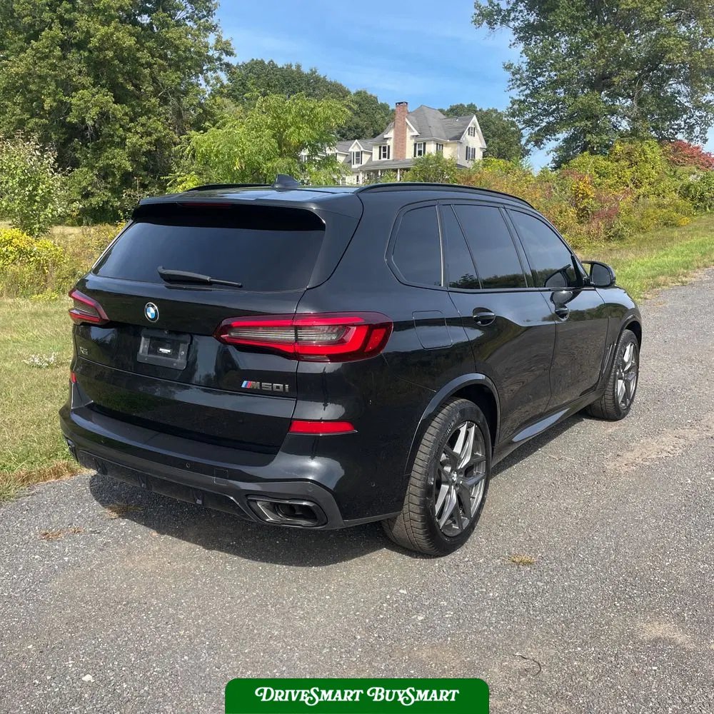 2022 BMW X5 M50i