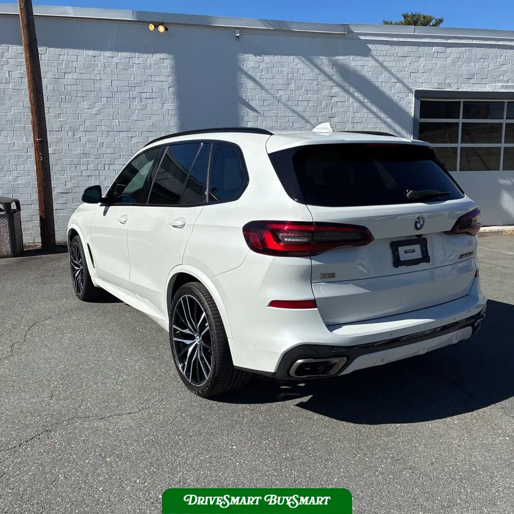 2023 BMW X5 M50i