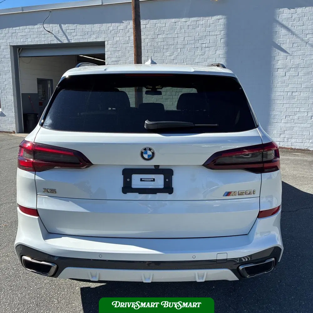 2023 BMW X5 M50i