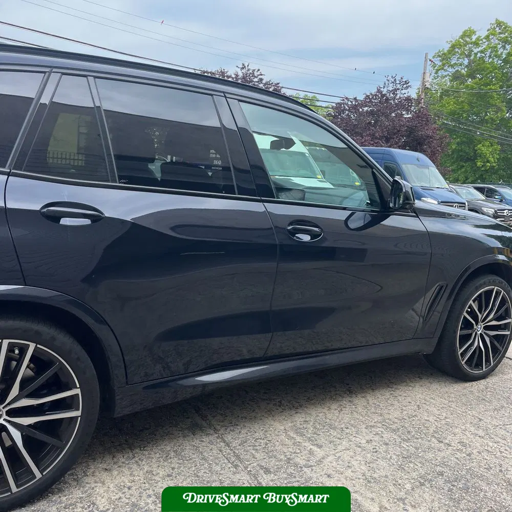 2022 BMW X5 M50i