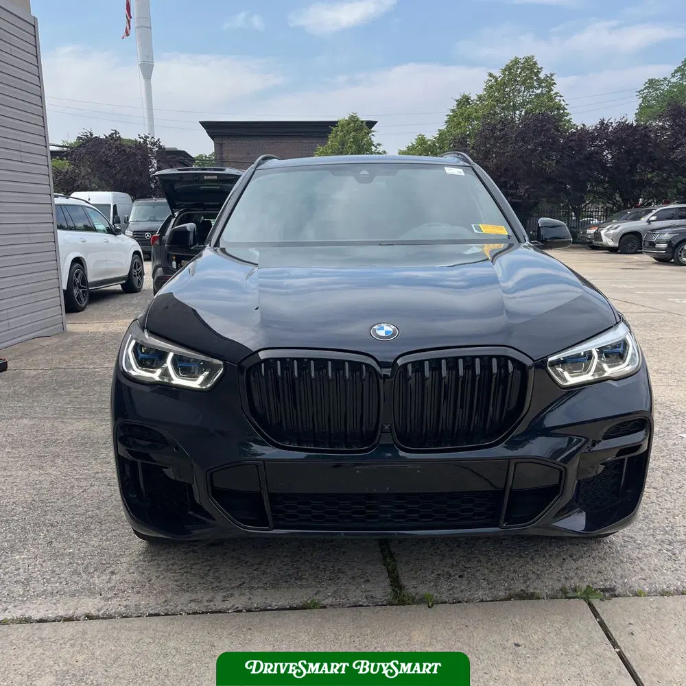 2022 BMW X5 M50i