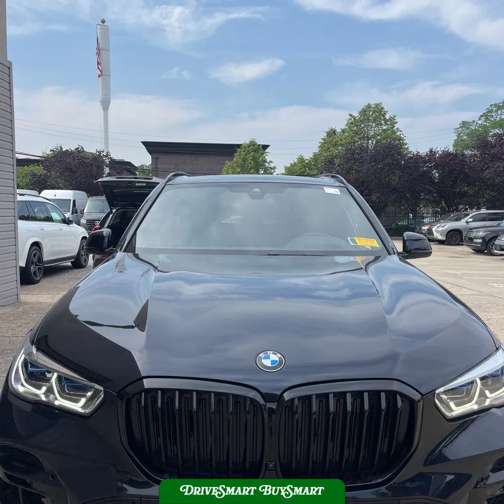 2022 BMW X5 M50i