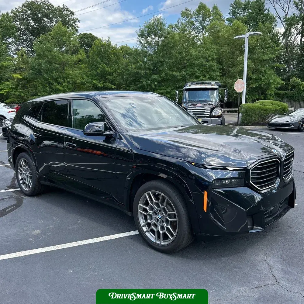 2023 BMW XM Base