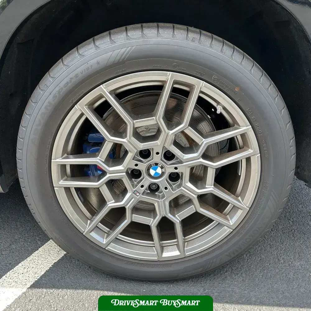2023 BMW XM Base