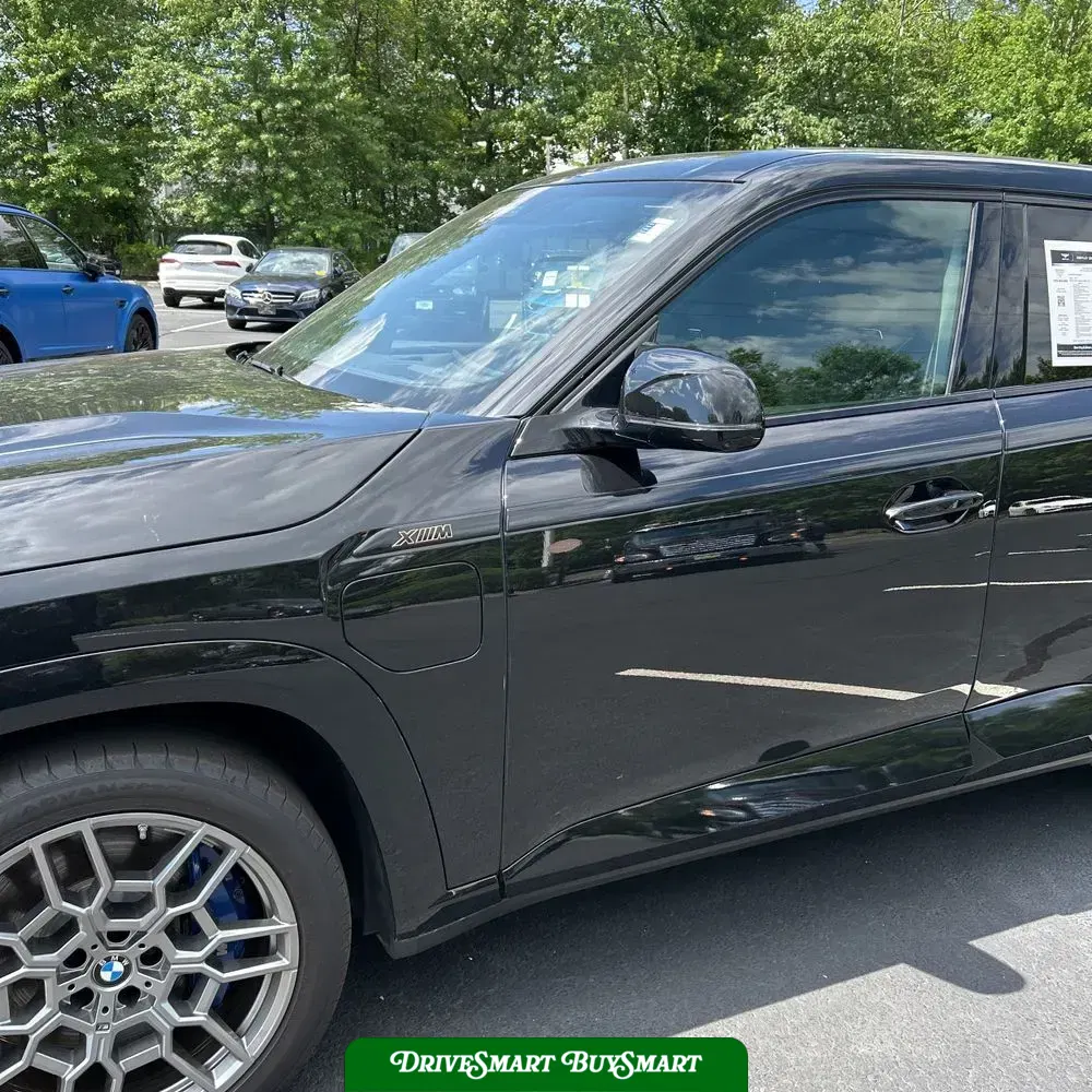 2023 BMW XM Base
