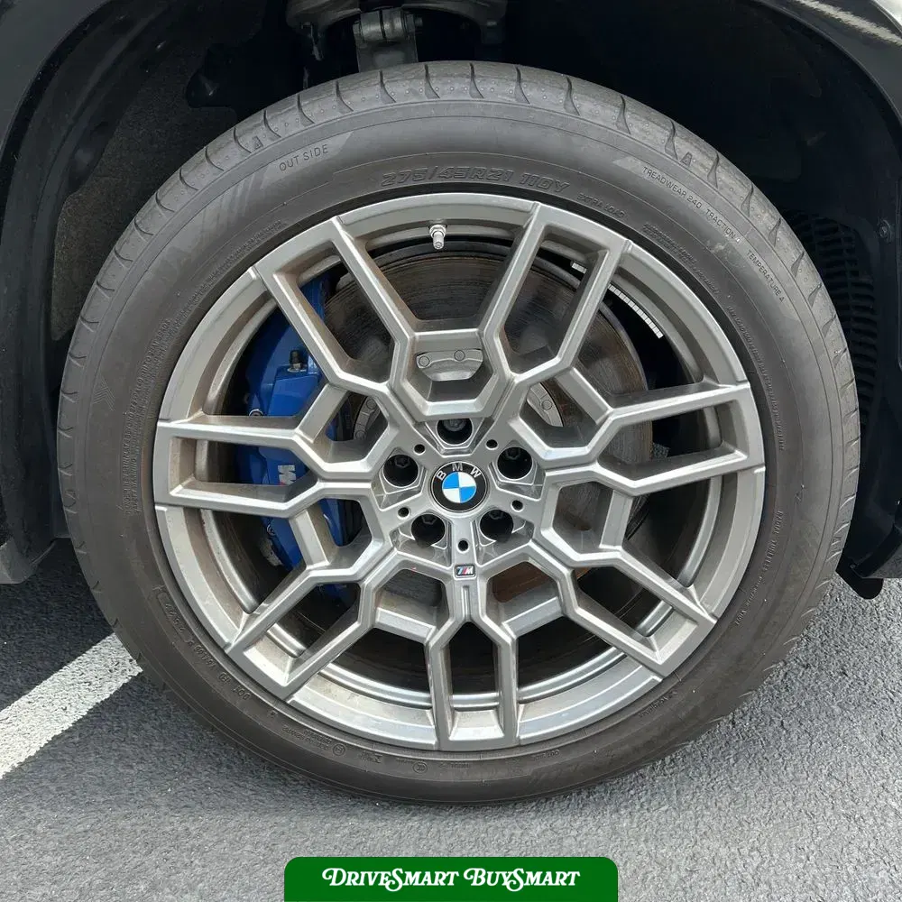 2023 BMW XM Base