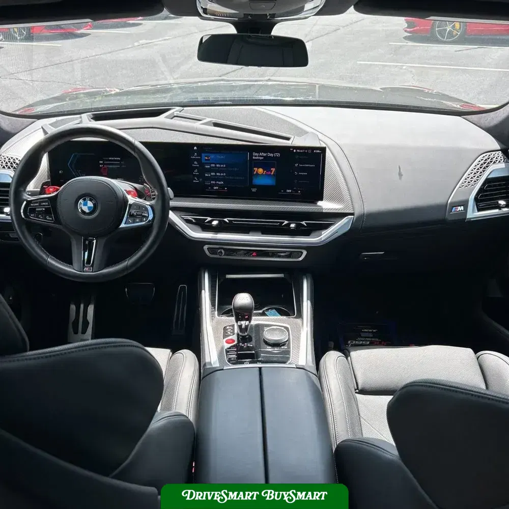 2023 BMW XM Base