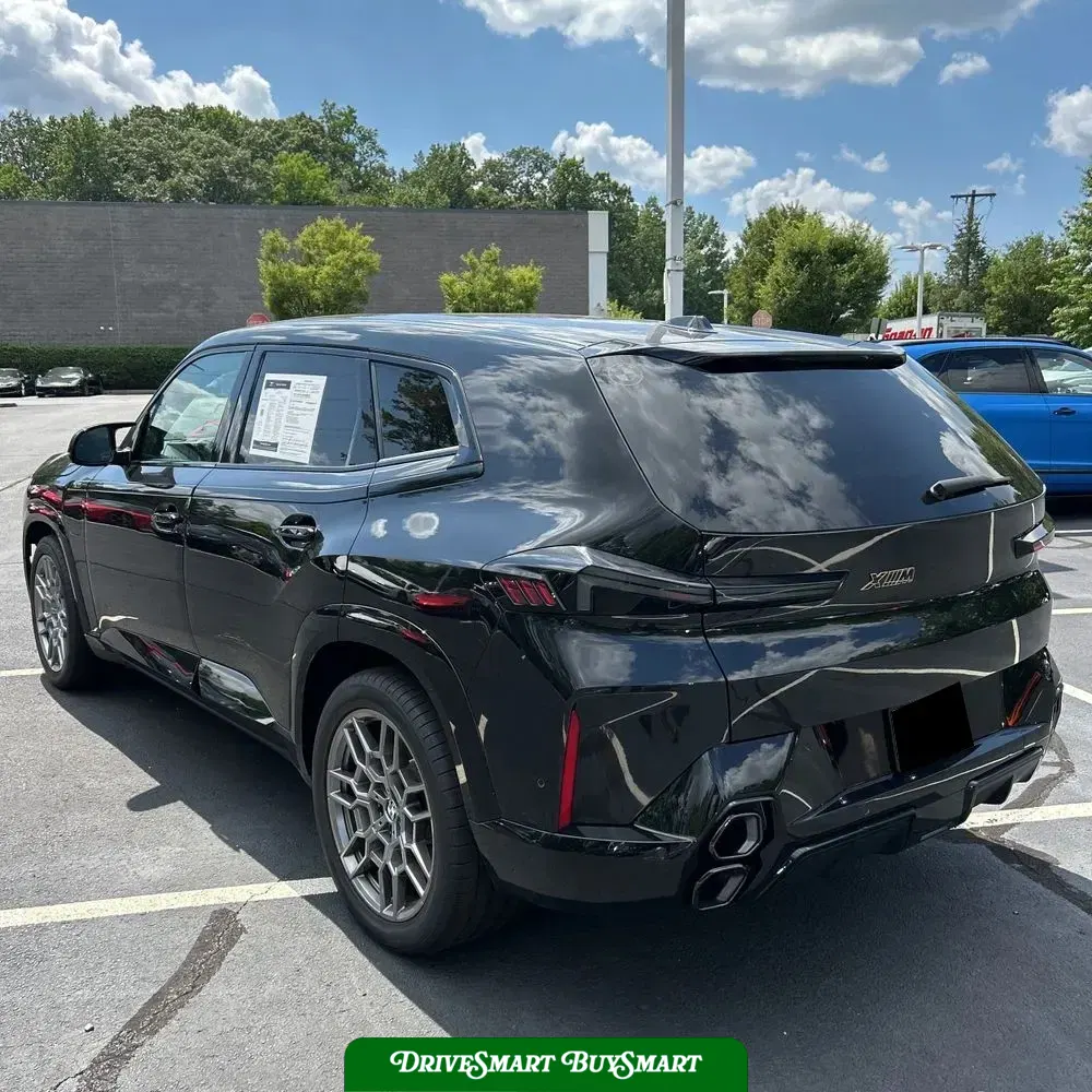 2023 BMW XM Base