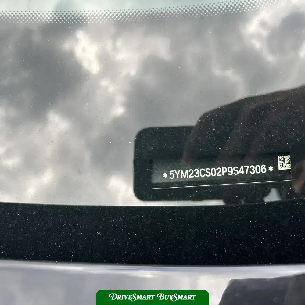 2023 BMW XM Base