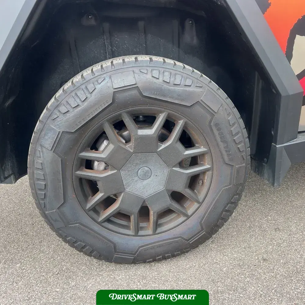 2024 Tesla Cybertruck Base