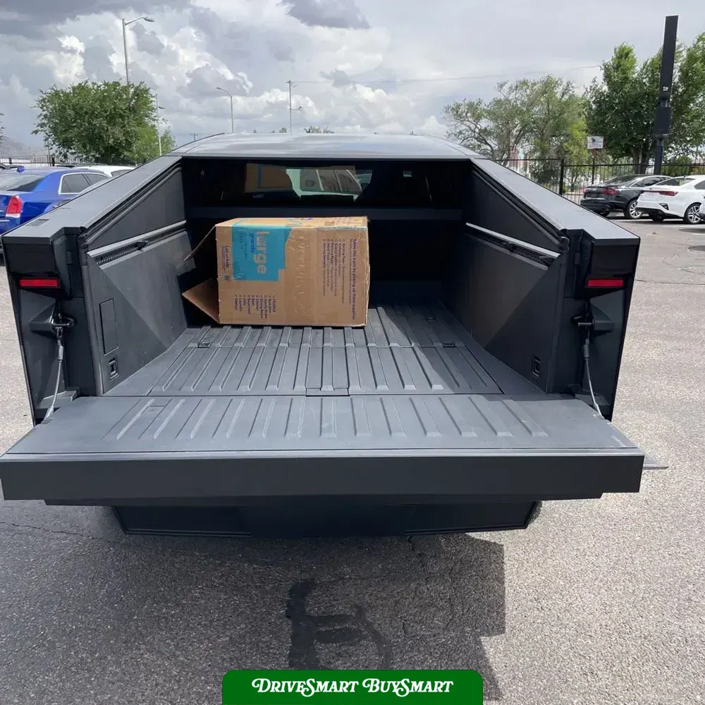 2024 Tesla Cybertruck Base