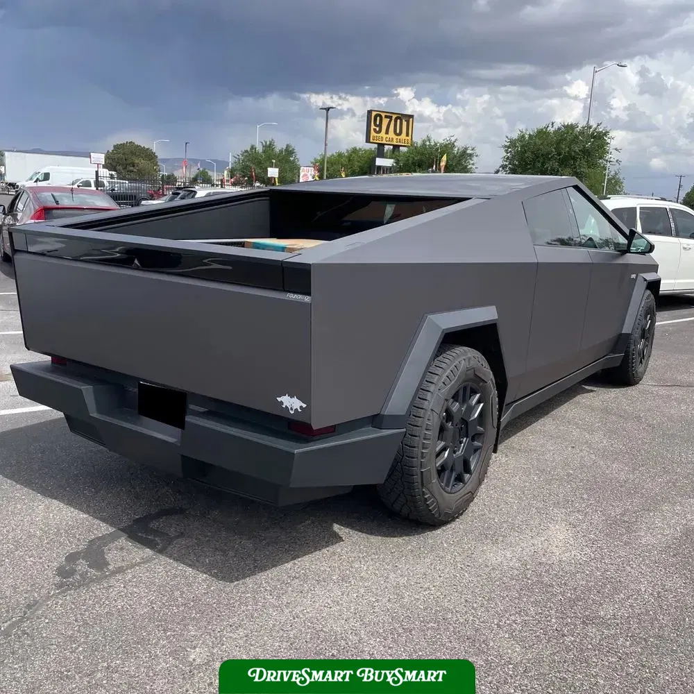2024 Tesla Cybertruck Base
