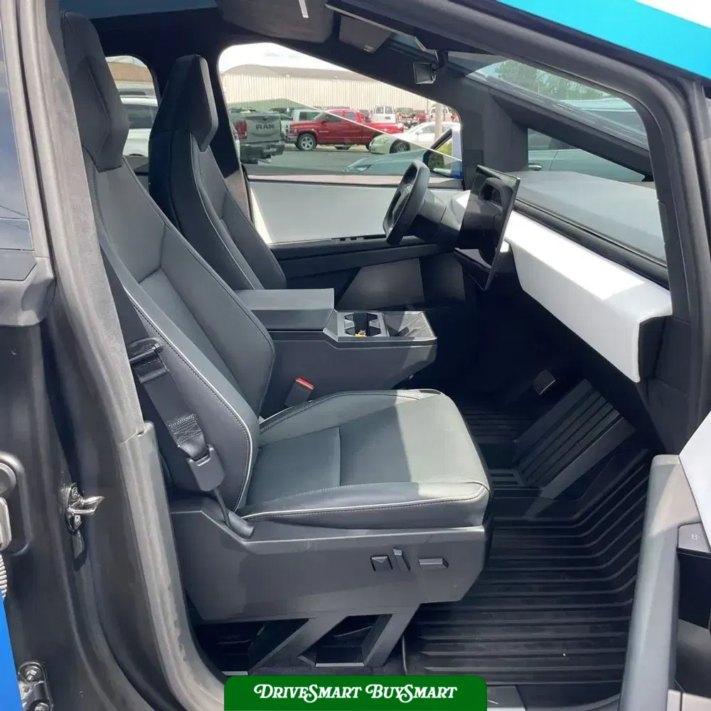 2024 Tesla Cybertruck Base