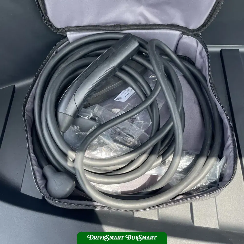 2024 Tesla Cybertruck Base