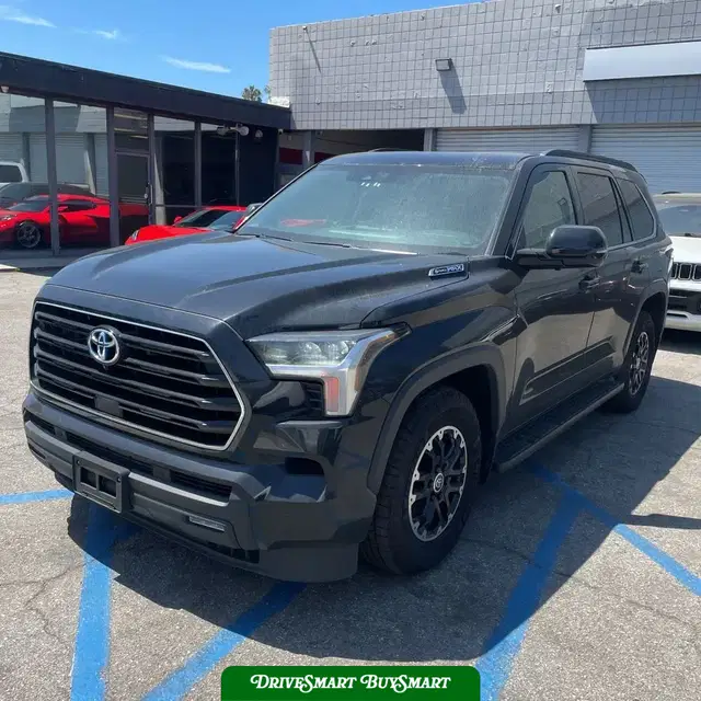 2024 Toyota Sequoia SR5