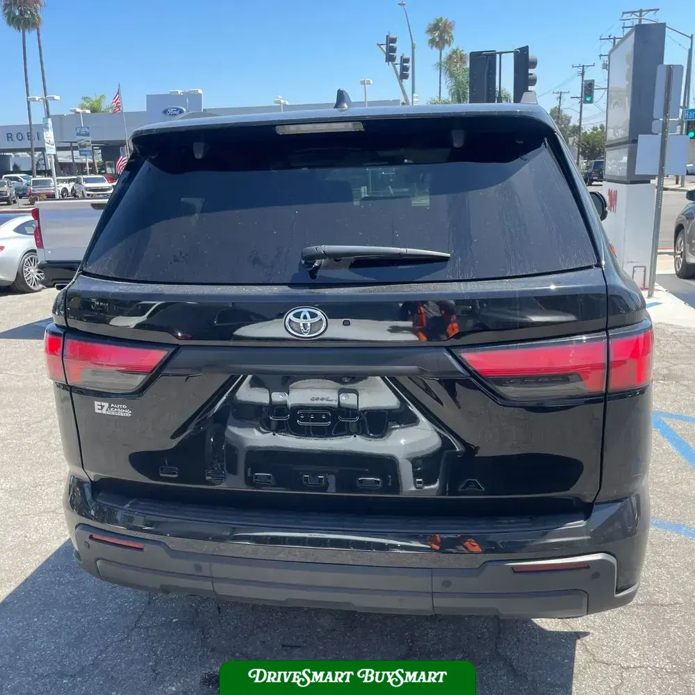 2024 Toyota Sequoia SR5