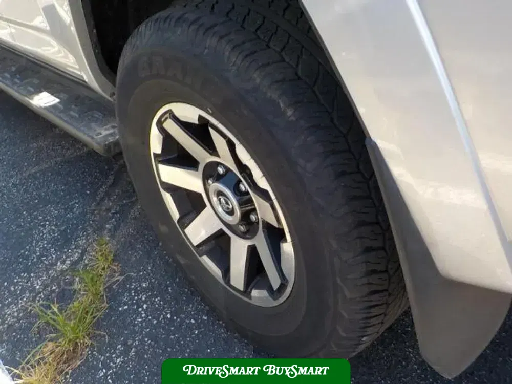 2024 Toyota 4Runner TRD Off Road