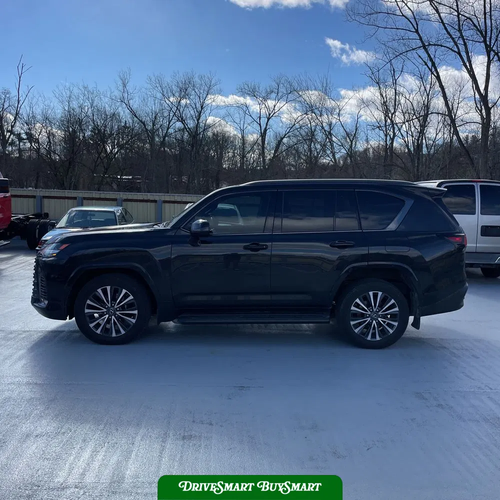2023 Lexus LX 600 Premium