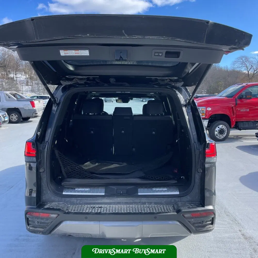 2023 Lexus LX 600 Premium