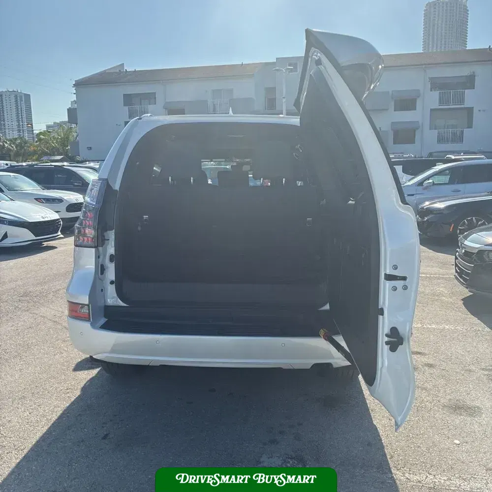 2023 Lexus GX 460 Base