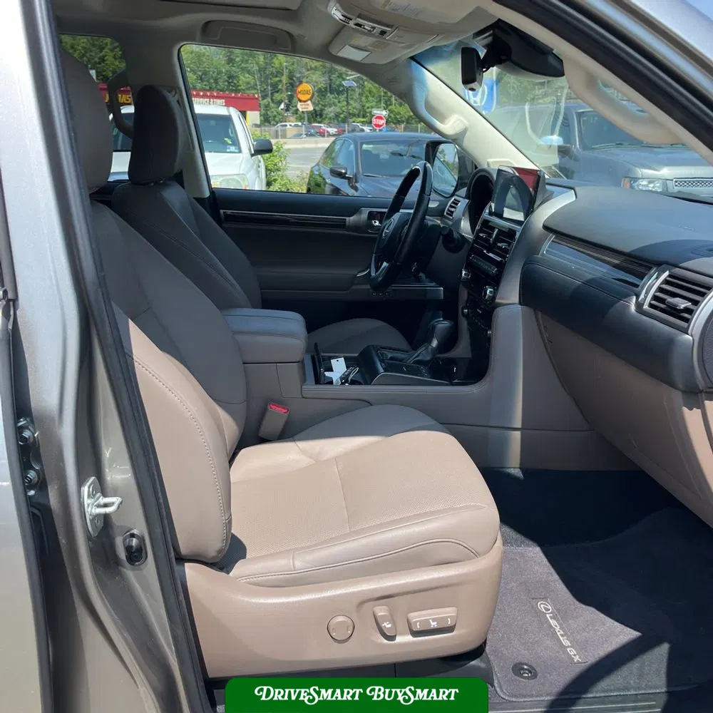 2023 Lexus GX 460 Base