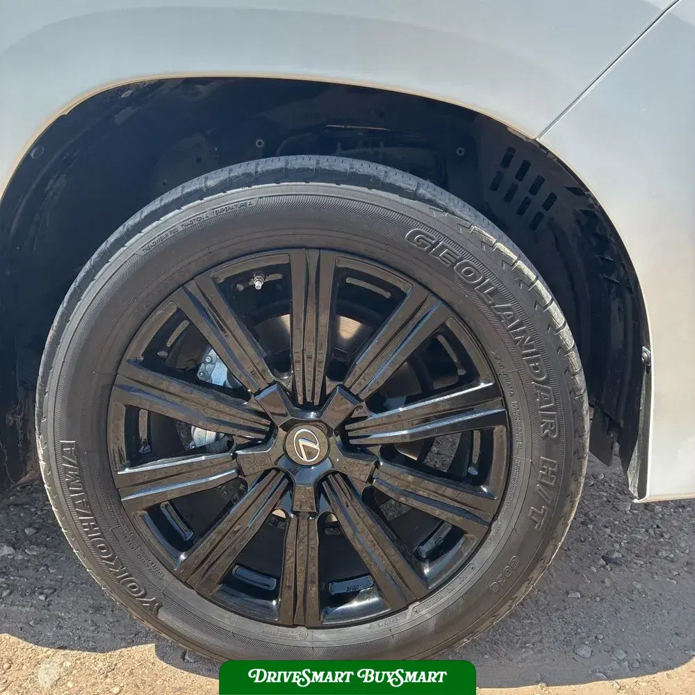 2020 Lexus LX 570 Three-Row
