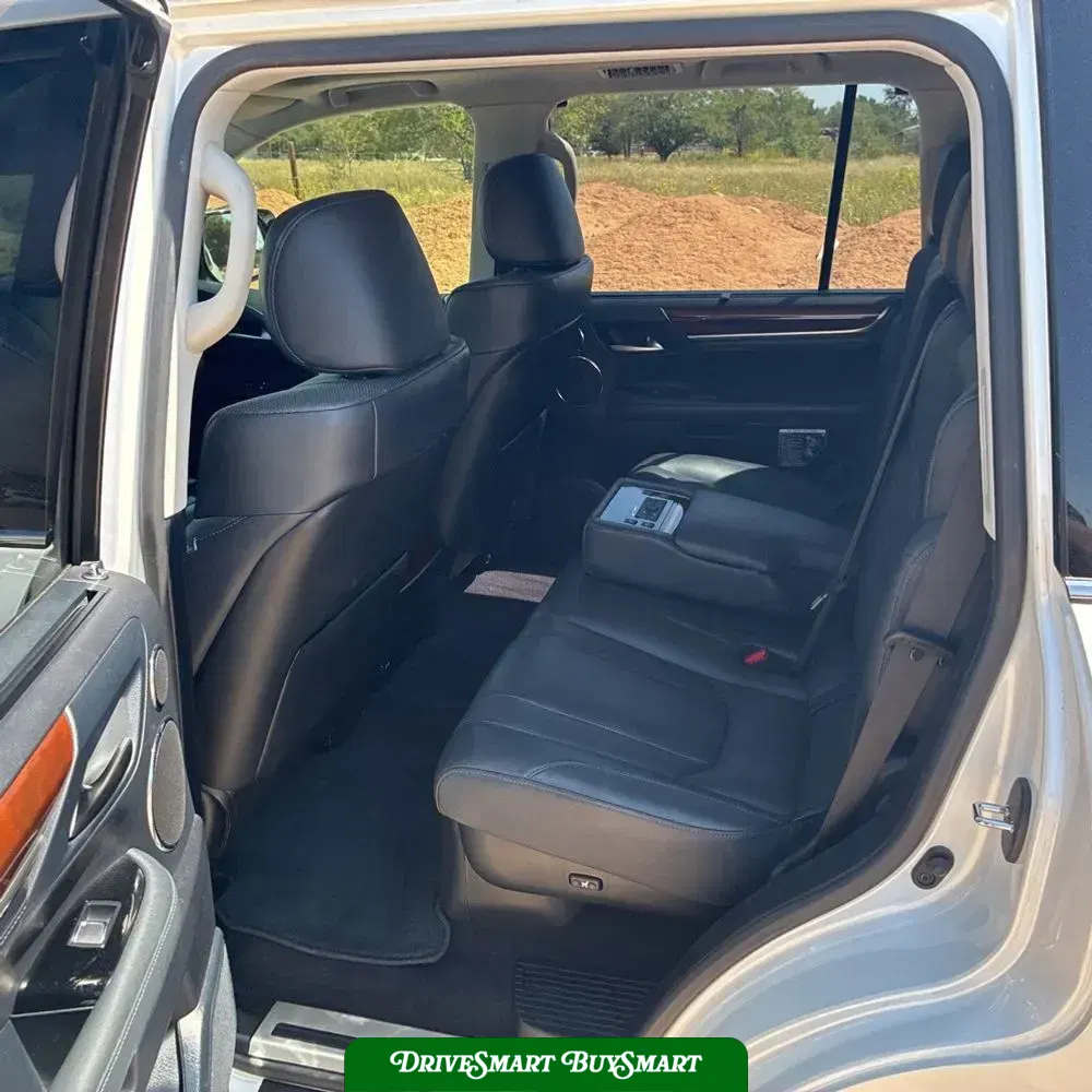 2020 Lexus LX 570 Three-Row