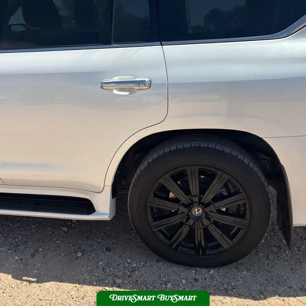 2020 Lexus LX 570 Three-Row