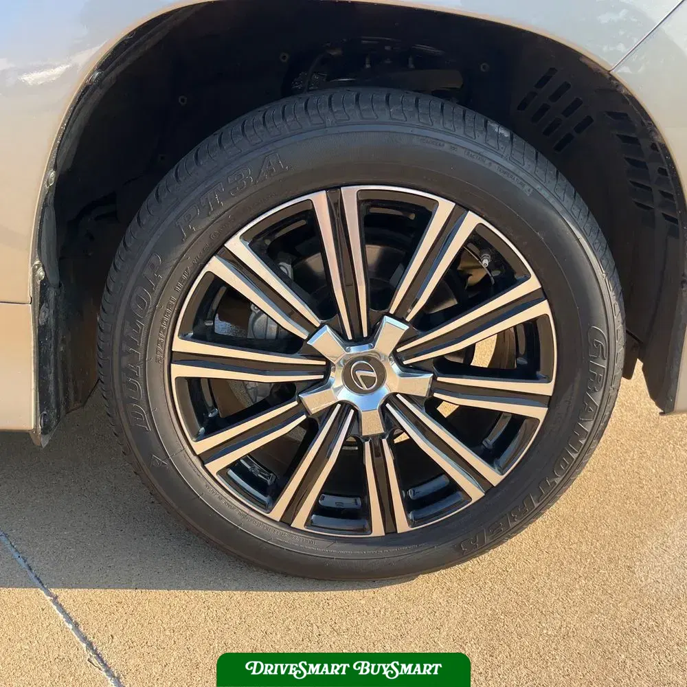 2020 Lexus LX 570 Three-Row