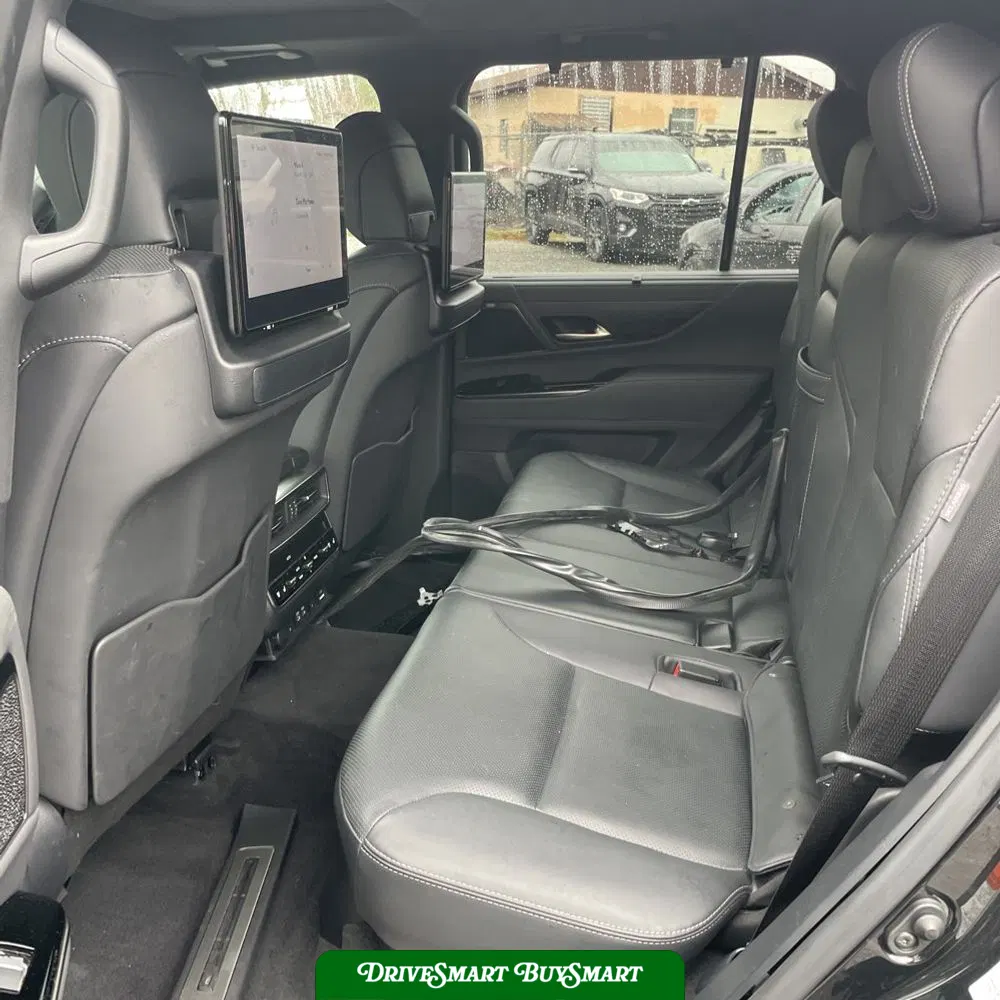 2022 Lexus LX 600 Luxury