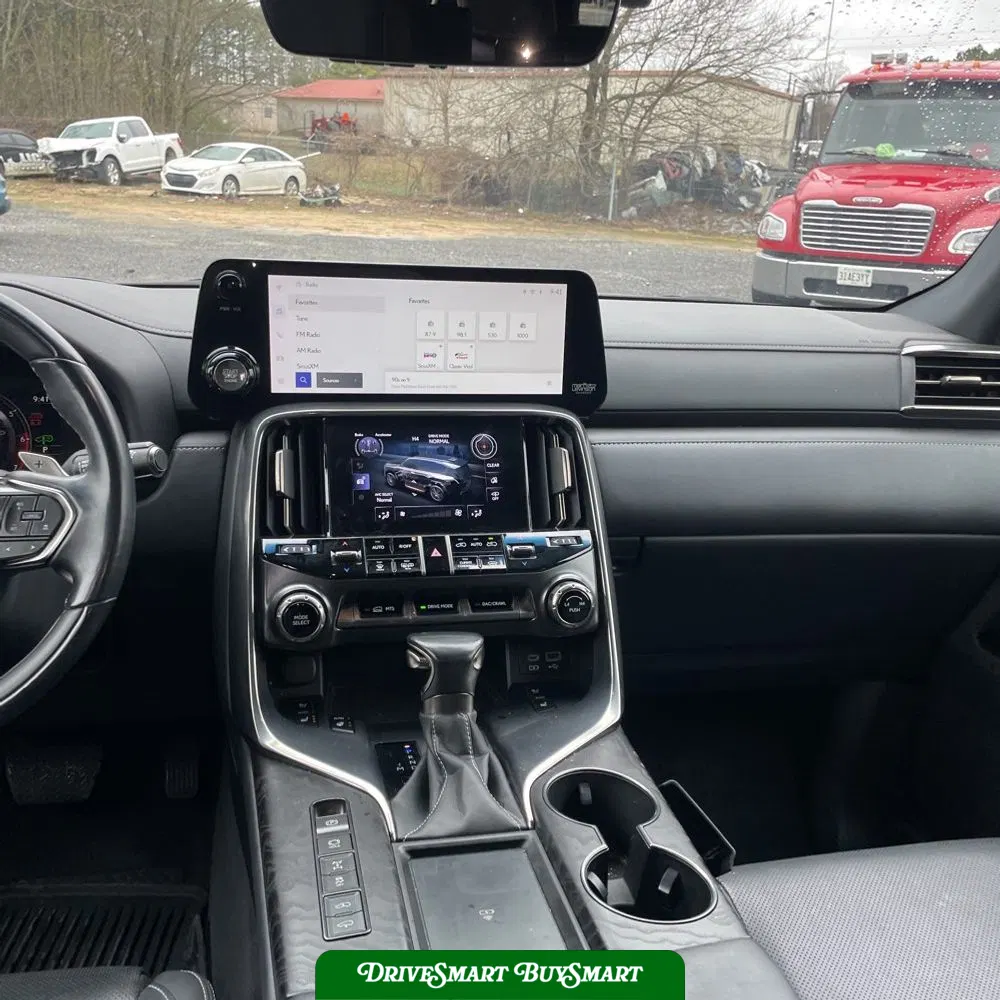 2022 Lexus LX 600 Luxury