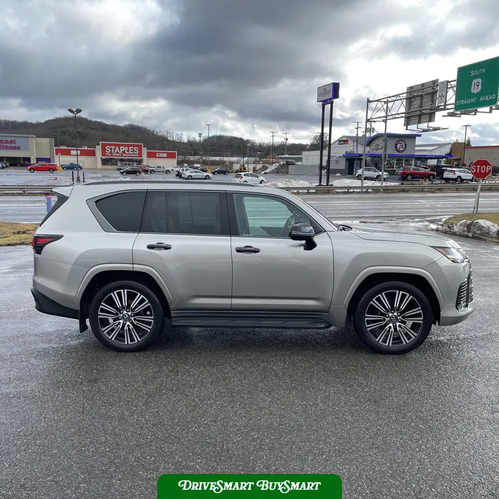 2024 Lexus LX 600 Luxury
