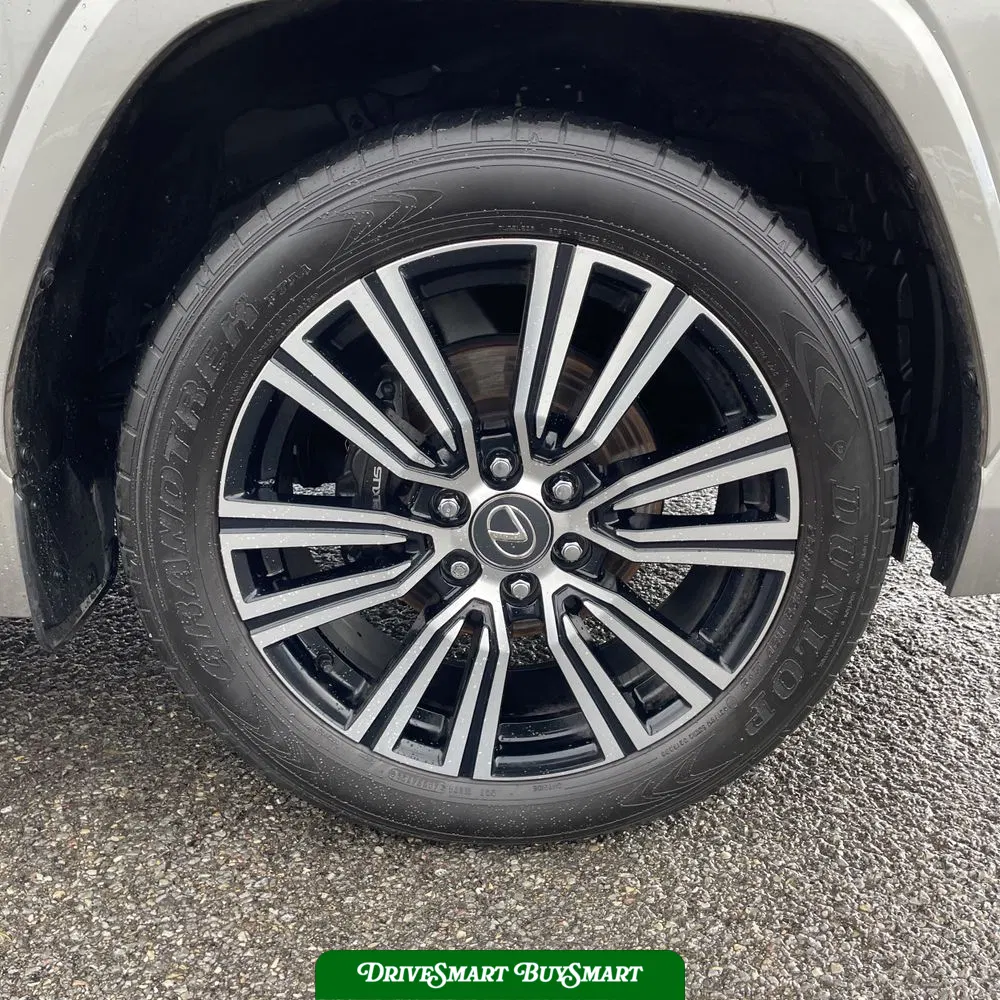 2024 Lexus LX 600 Luxury