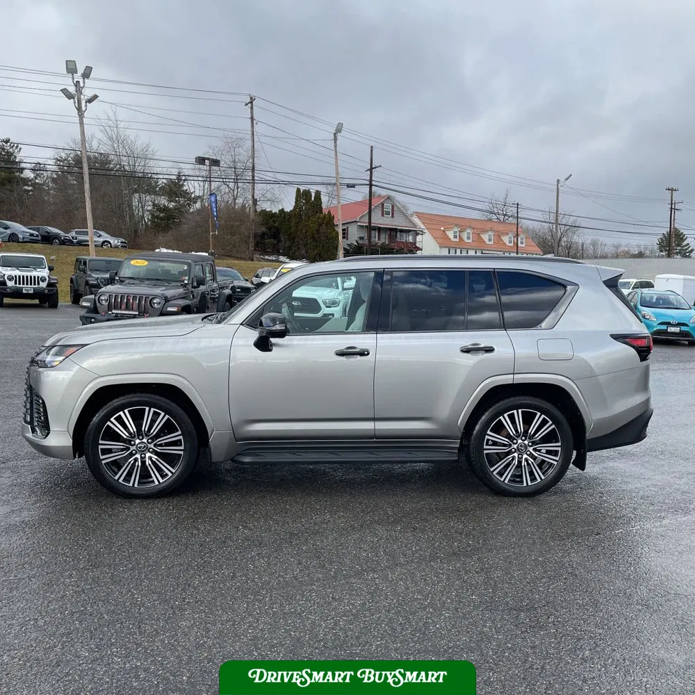 2024 Lexus LX 600 Luxury