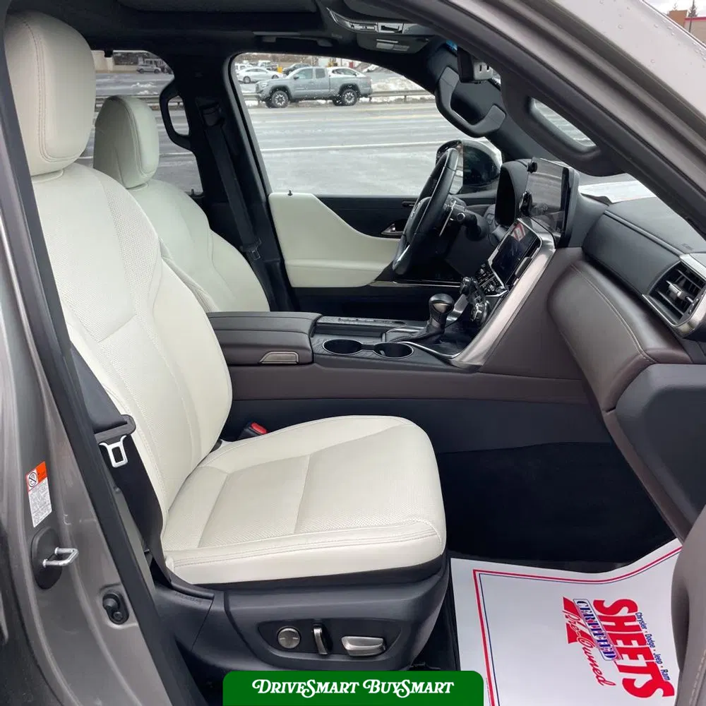 2024 Lexus LX 600 Luxury