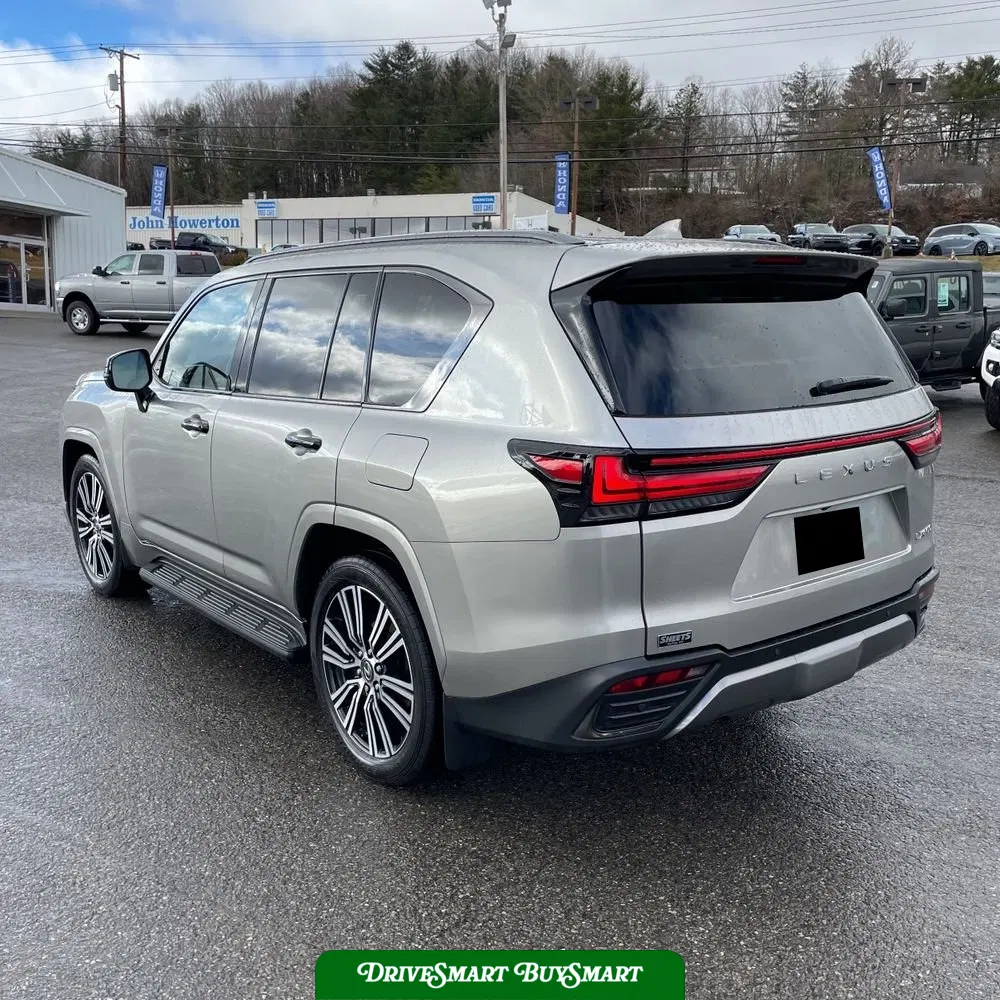 2024 Lexus LX 600 Luxury