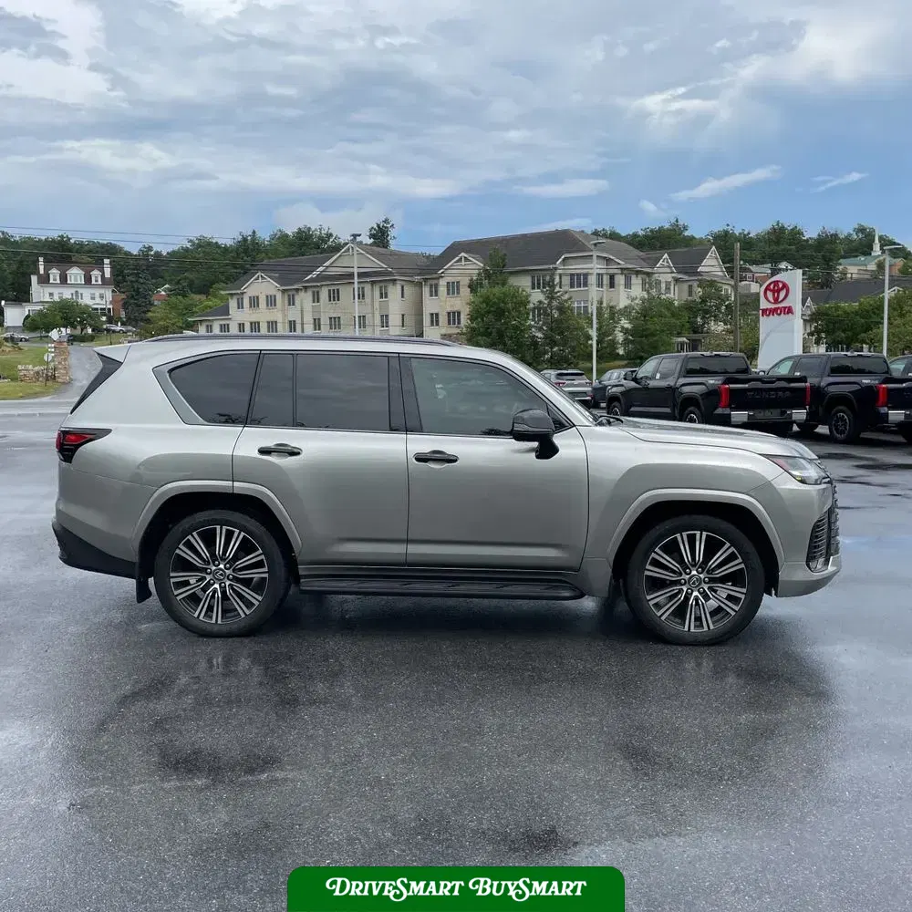 2024 Lexus LX 600 Luxury