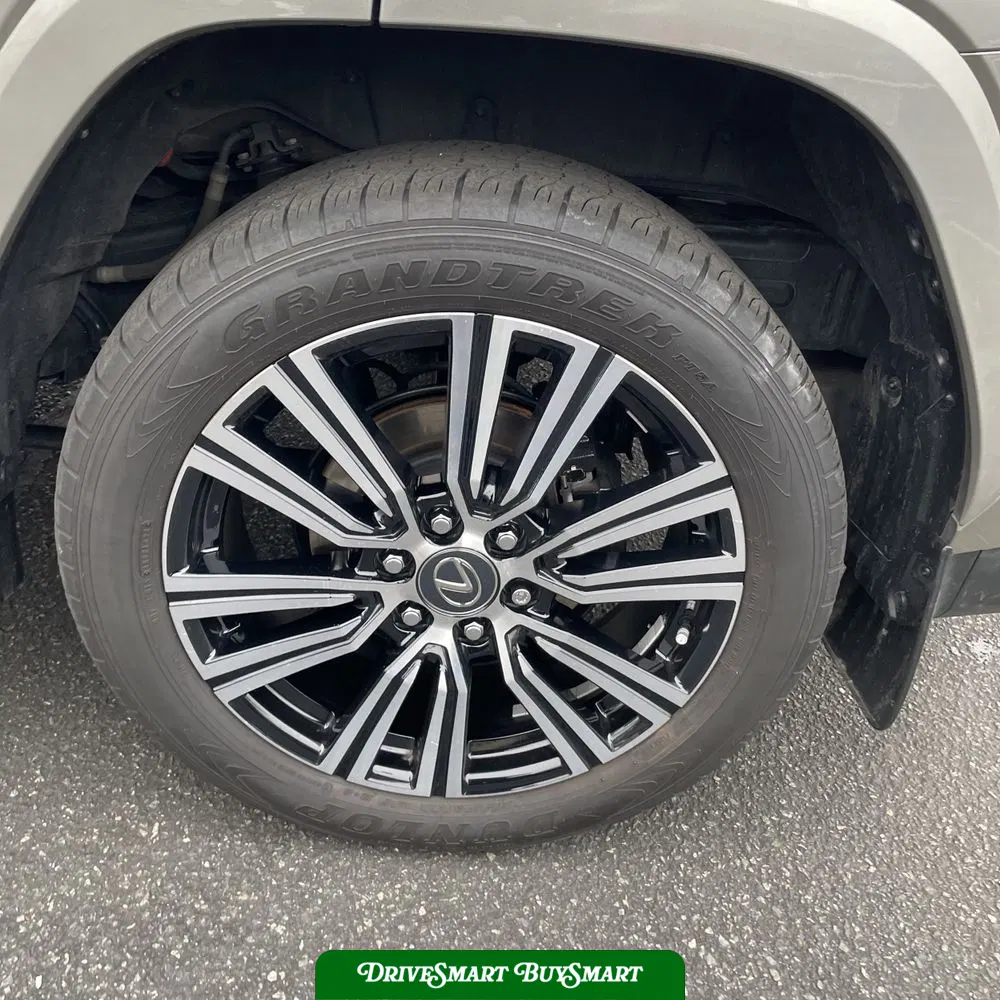 2024 Lexus LX 600 Luxury