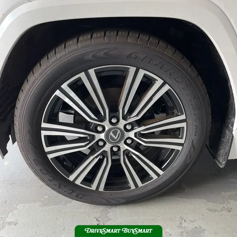 2024 Lexus LX 600 Luxury