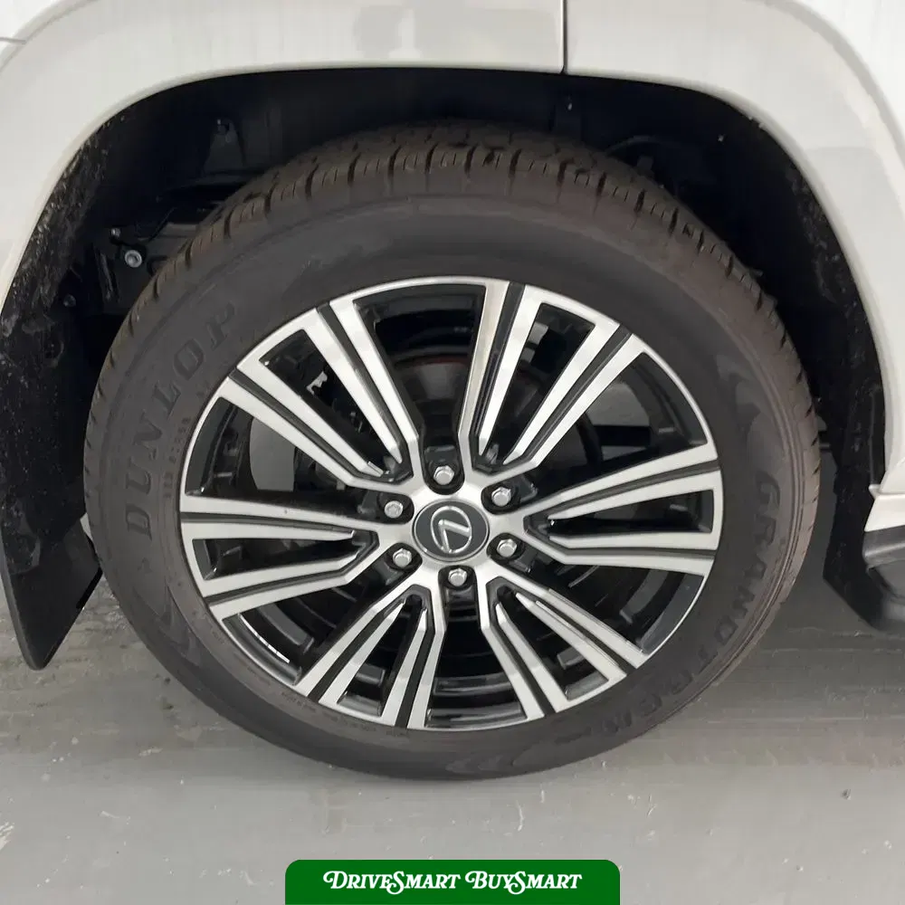 2024 Lexus LX 600 Luxury