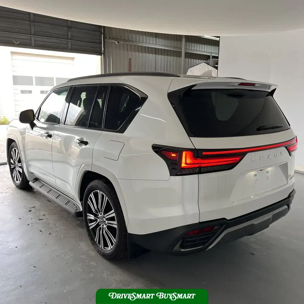 2024 Lexus LX 600 Luxury
