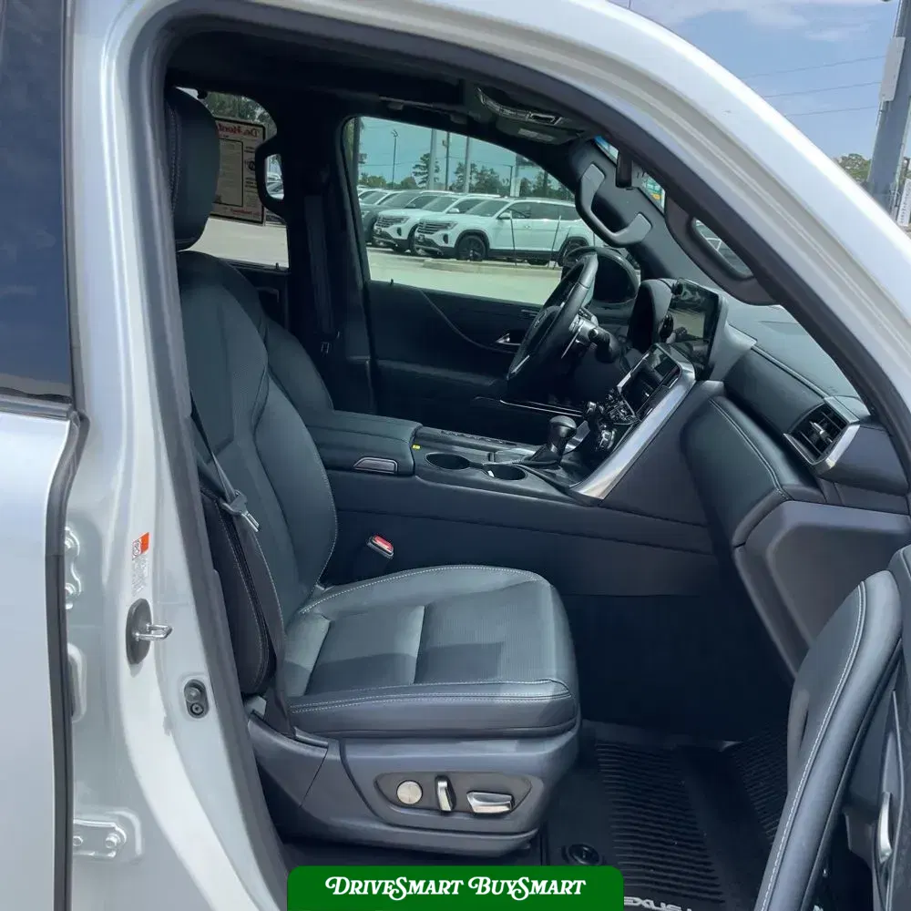 2024 Lexus LX 600 Luxury