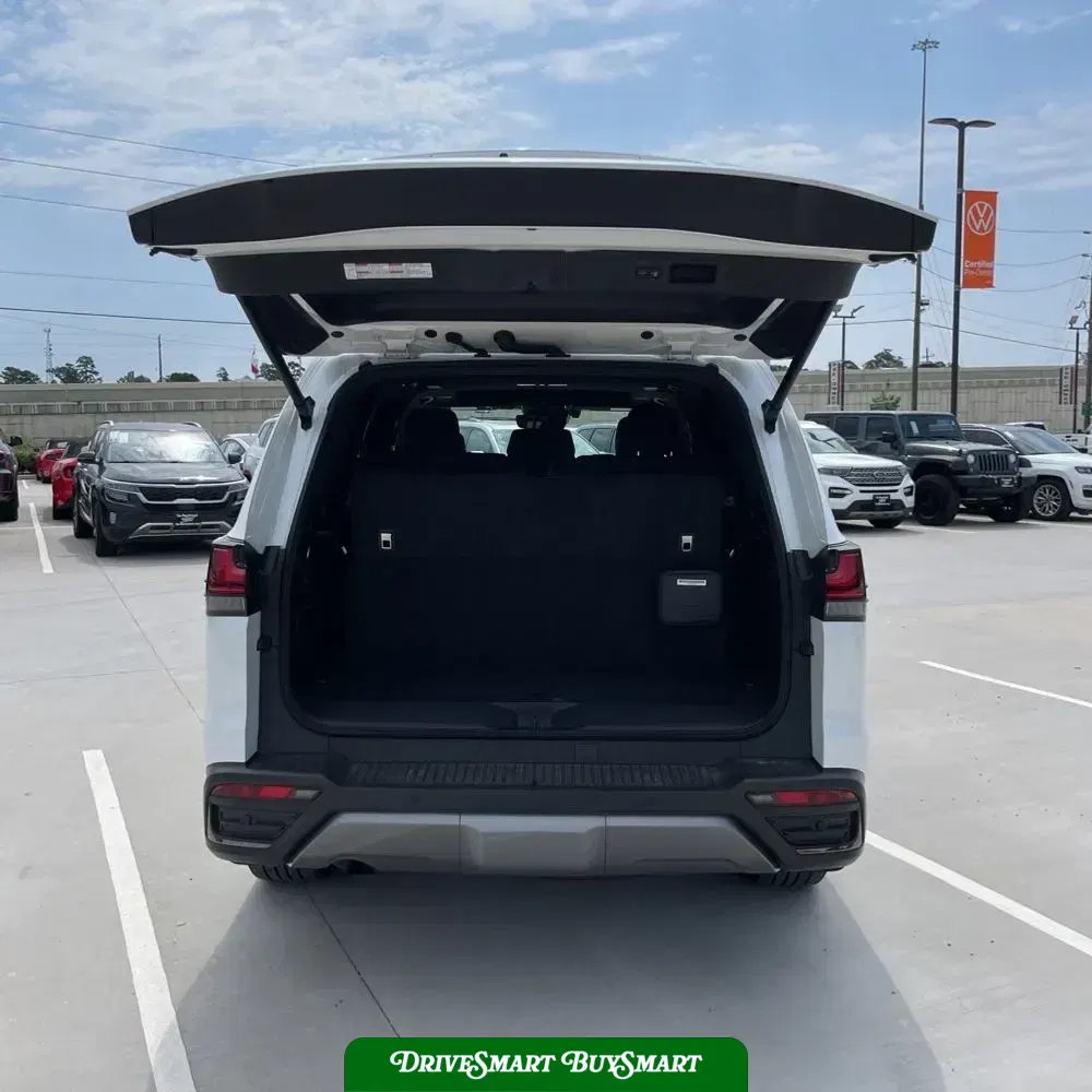 2024 Lexus LX 600 Luxury