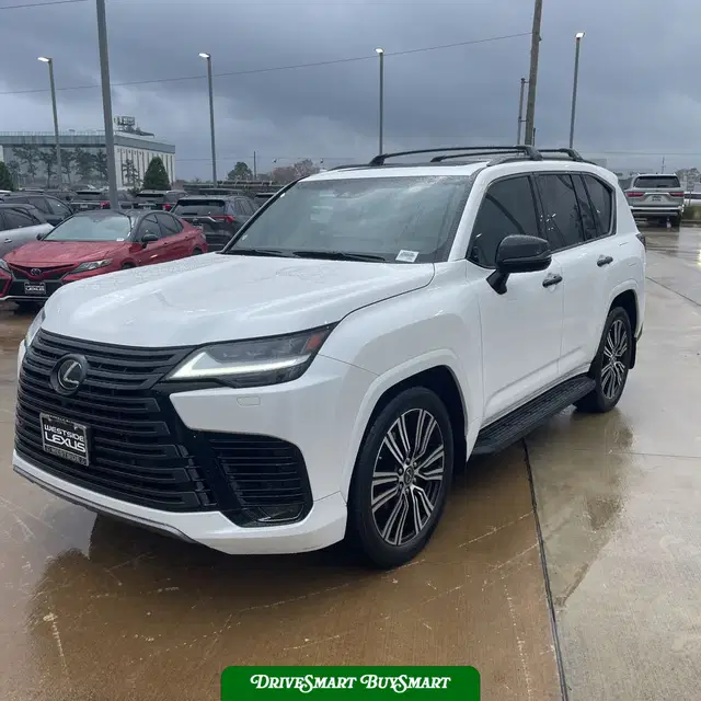 2022 Lexus LX 600 Luxury