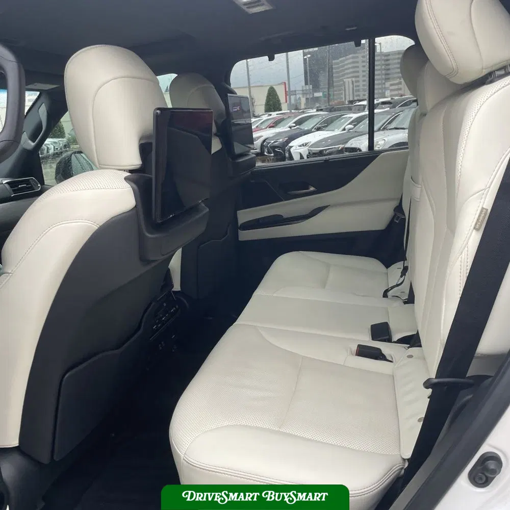 2022 Lexus LX 600 Luxury