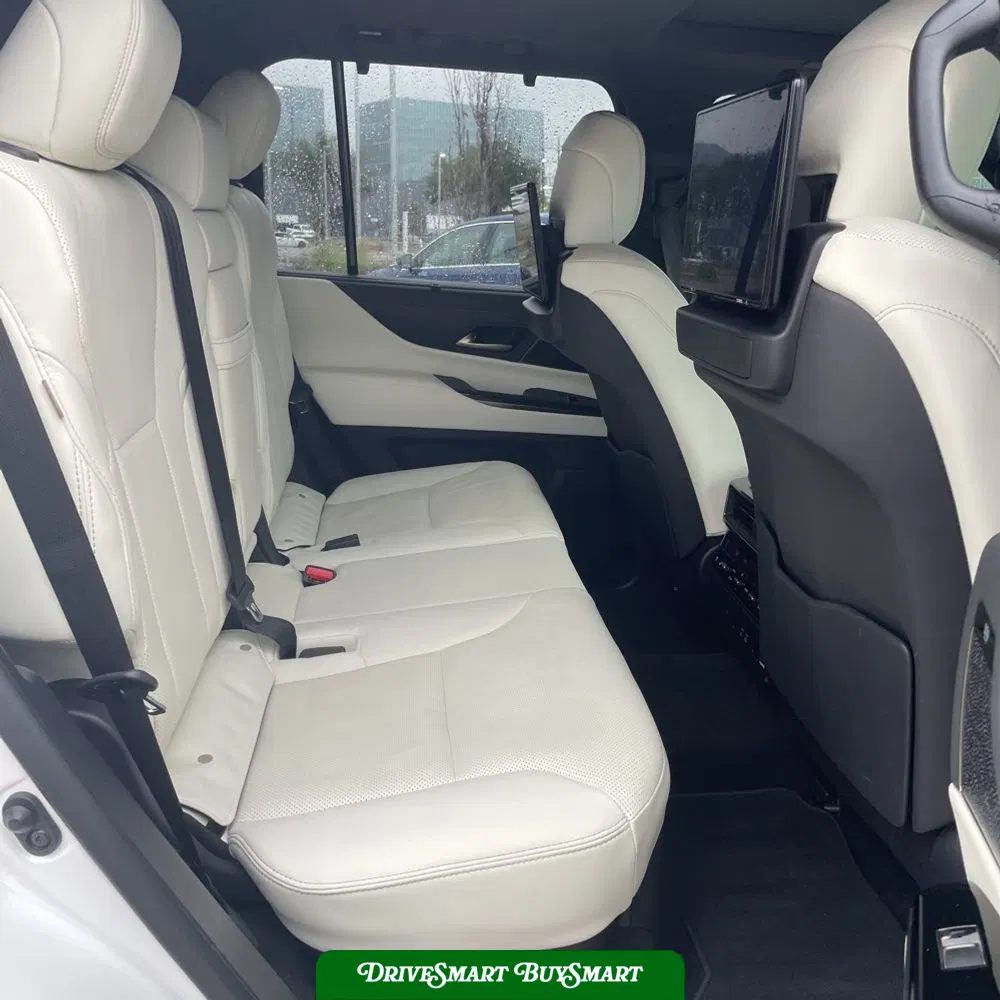 2022 Lexus LX 600 Luxury
