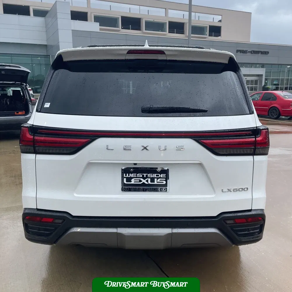2022 Lexus LX 600 Luxury