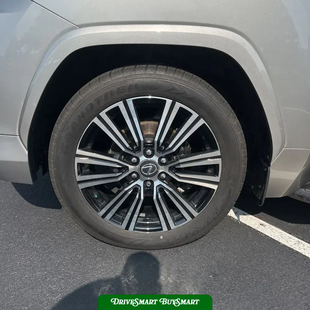 2024 Lexus LX 600 Luxury